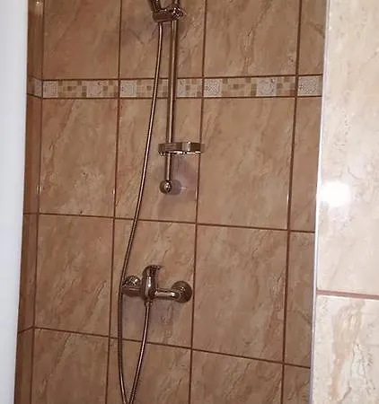 Aranypart Vizparti Apartman