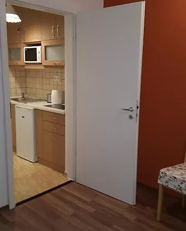 Aranypart Vizparti Apartman דירה *