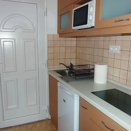 דירה Aranypart Vizparti Apartman